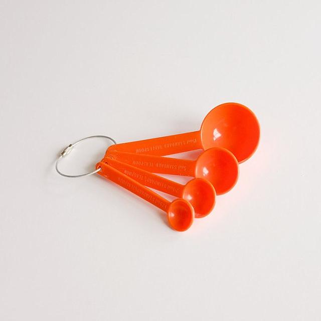Juego de Cucharas Medidoras Naranja 4Pcs