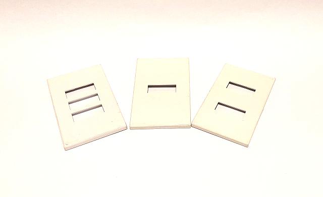 Tapa Llave de Luz 3 Módulos Plasnavi 90s